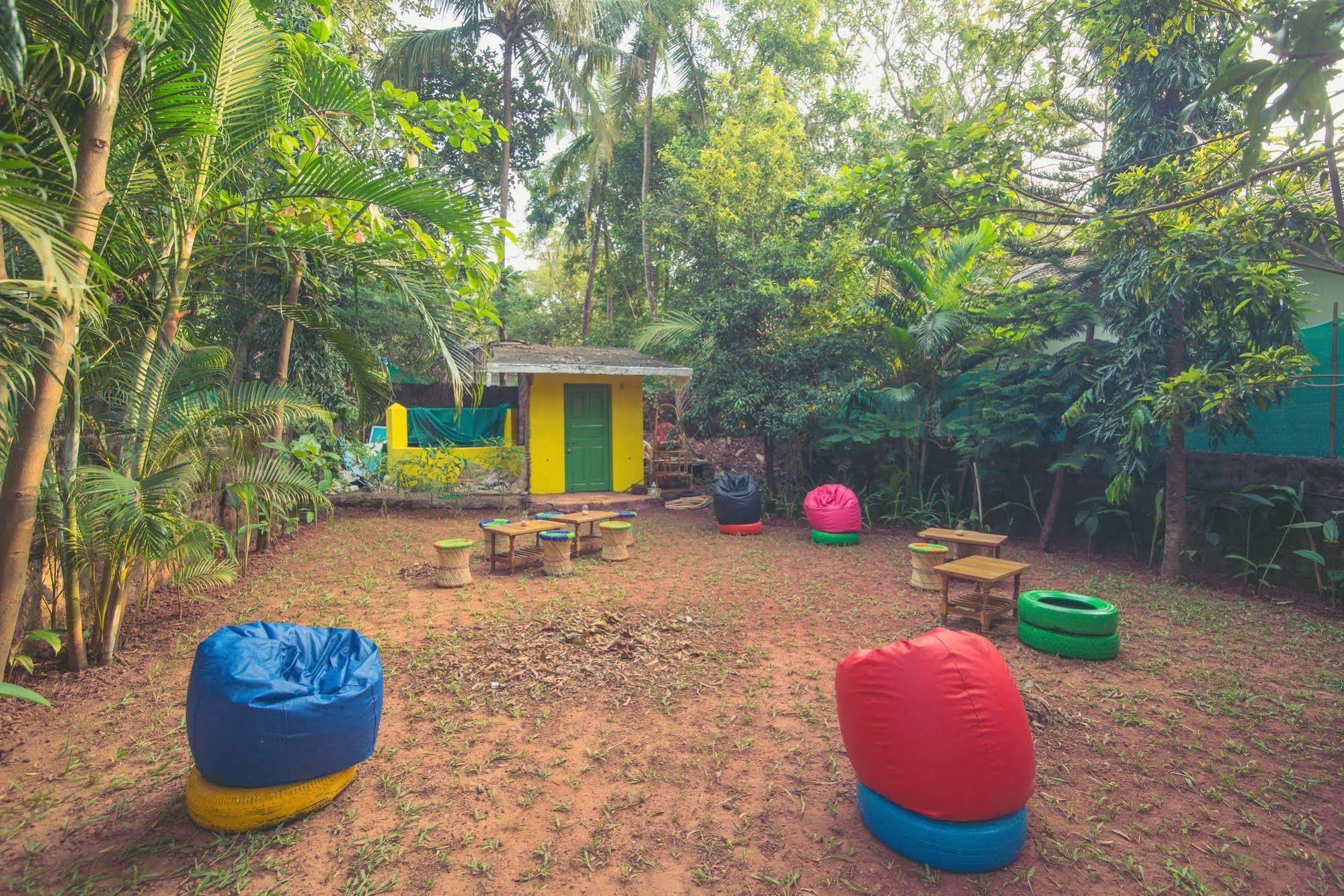 Anjuna By Roadhouse Hostels Goa 外观 照片