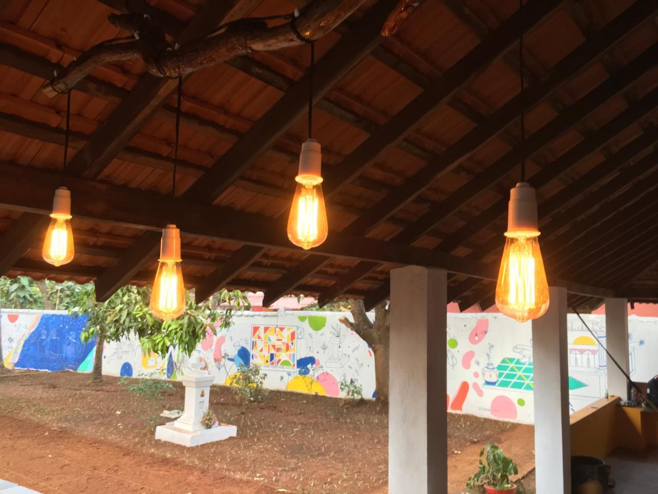 Anjuna By Roadhouse Hostels Goa 外观 照片