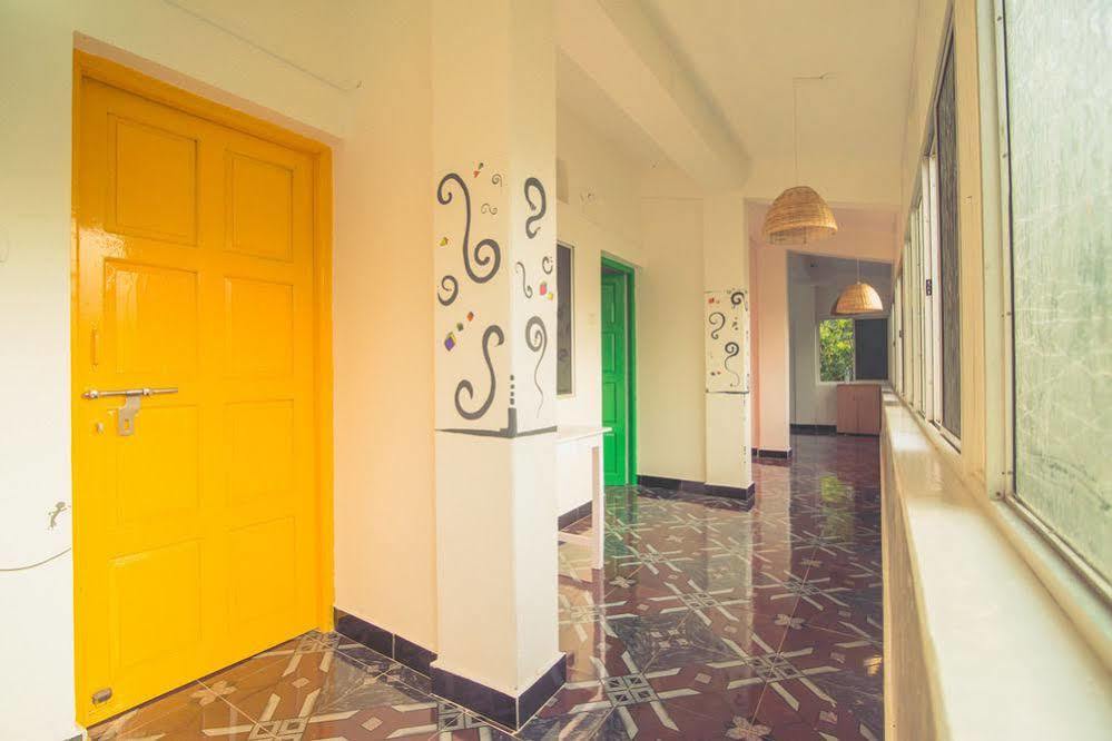 Anjuna By Roadhouse Hostels Goa 外观 照片